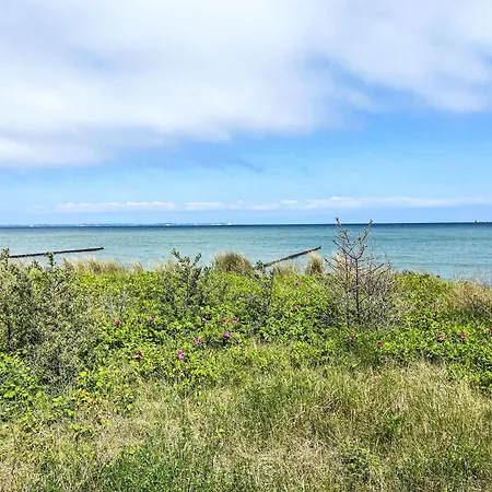 Strandnahe In Ruhiger Lage By Interhome